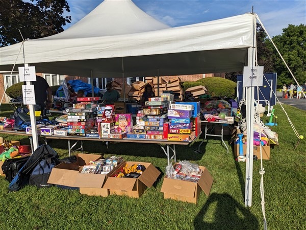 Children's Tent - Yard Sale 2025 Children's Tent - Yard Sale 2025