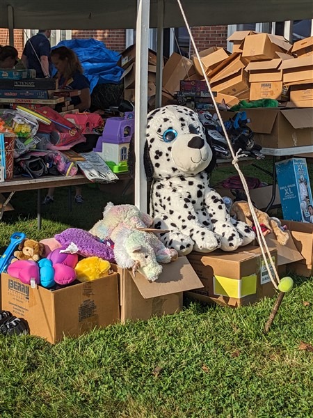 Children's Tent - Yard Sale 2025 Children's Tent - Yard Sale 2025